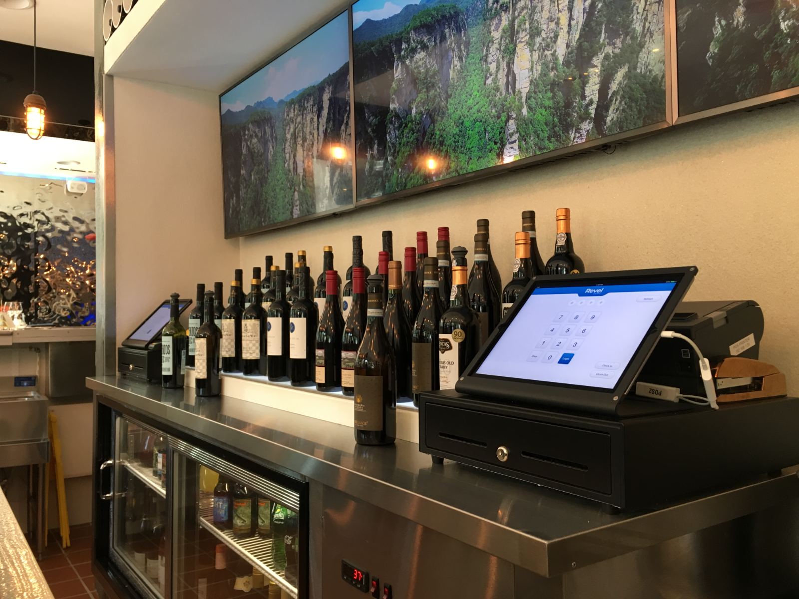The bar with its display strip and service counter